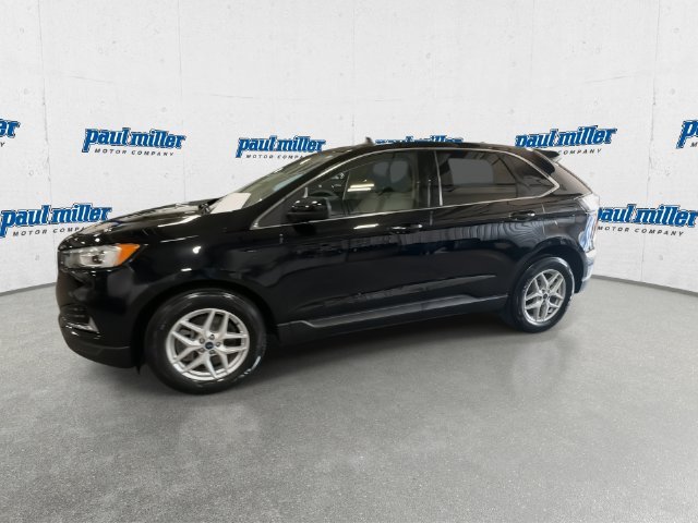 Certified Used 2022 Black Ford SEL image 6