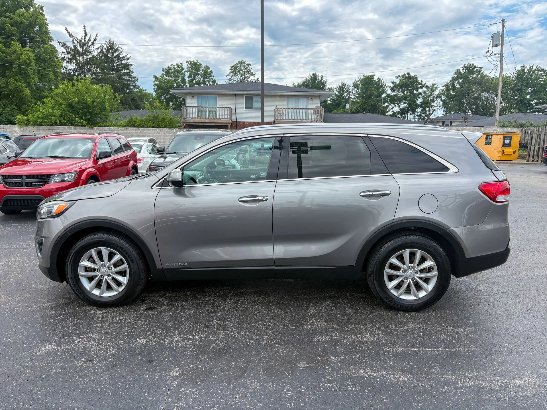 Used 2018 Silver Kia LX image 9