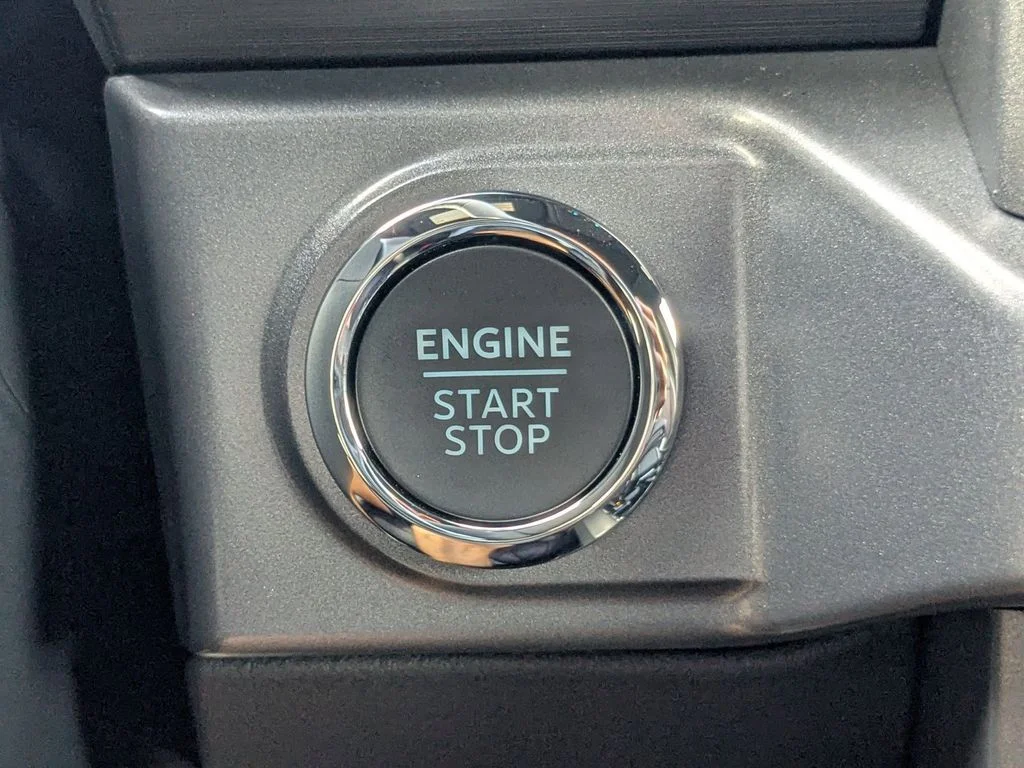 New 2026 Avalanche Ford XLT image 30