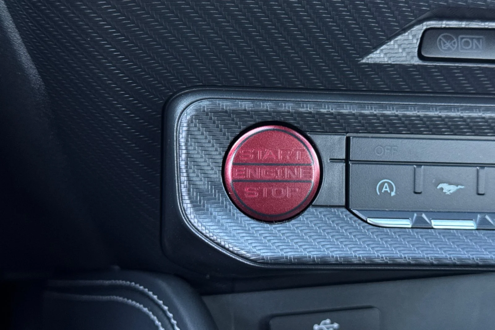 2026 Ford Mustang EcoBoost Premium Fastback - Photo 21