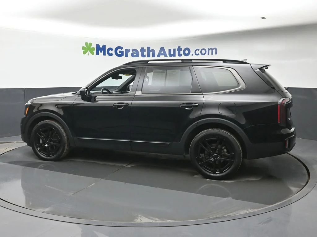 Used 2024 Black Kia EX X-Line image 25