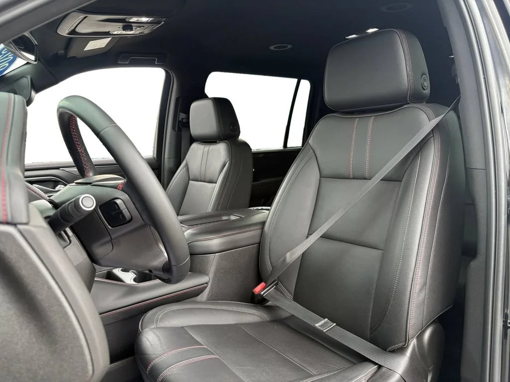 Used 2023 Black Chevrolet RST image 27