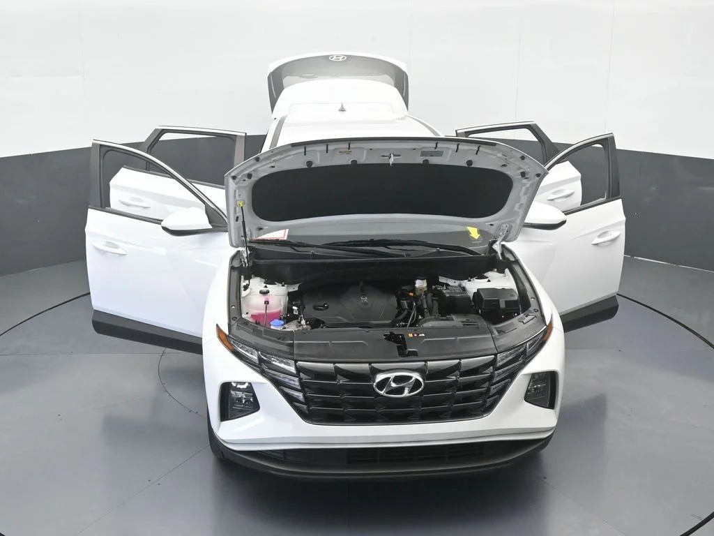 Used 2024 White Pearl Hyundai SE image 64