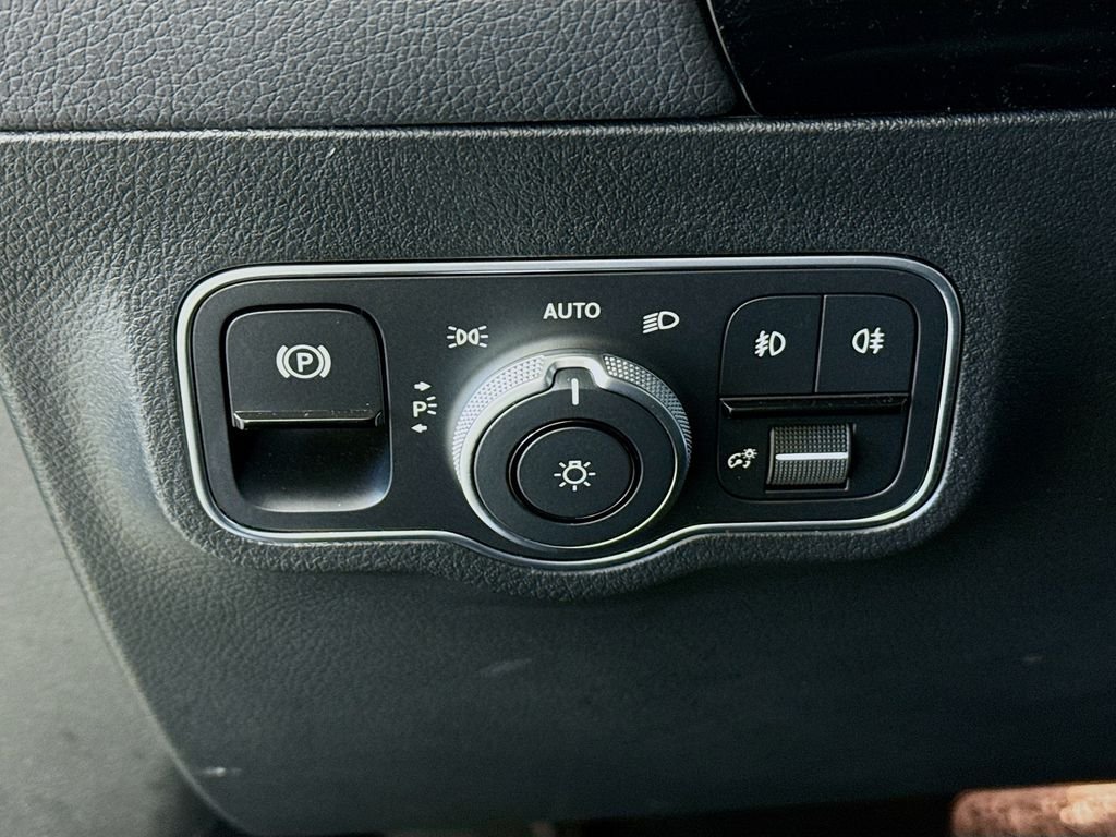 Certified Used 2023 Blue Mercedes-Benz GLA 250 image 11