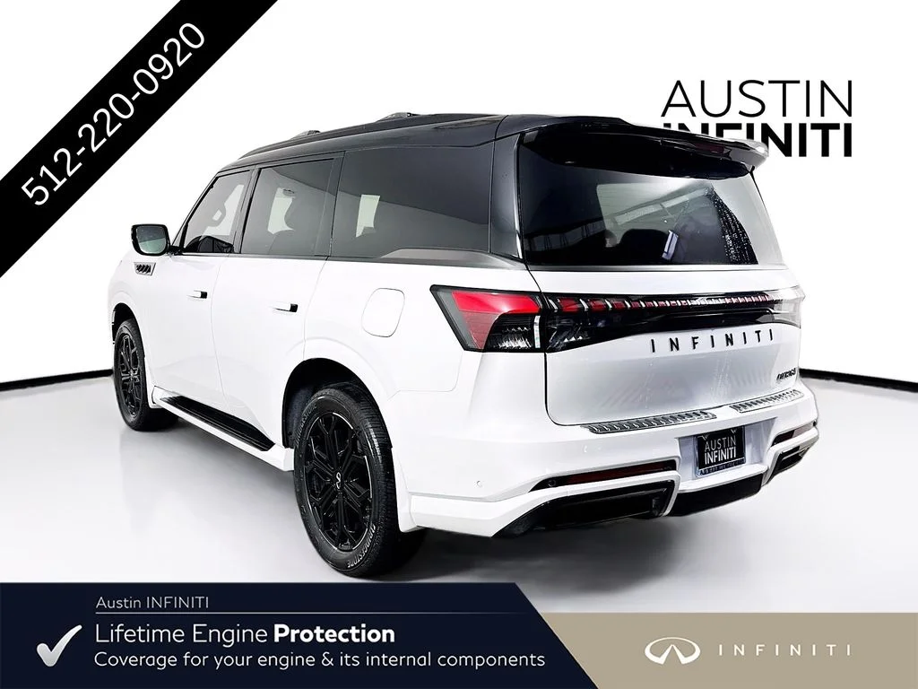 New 2027 2T RADIANT WHIT INFINITI SPORT image 7
