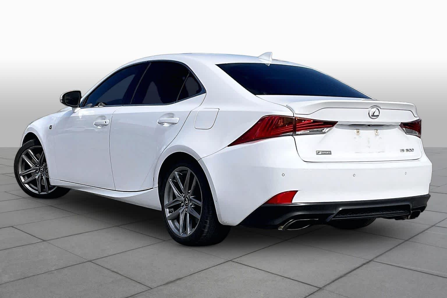 Used 2018 Ultra White Lexus  image 11