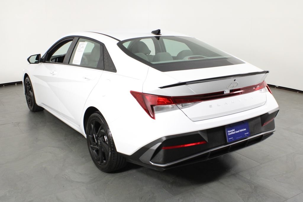Certified Used 2026 White Hyundai SEL Sport image 4