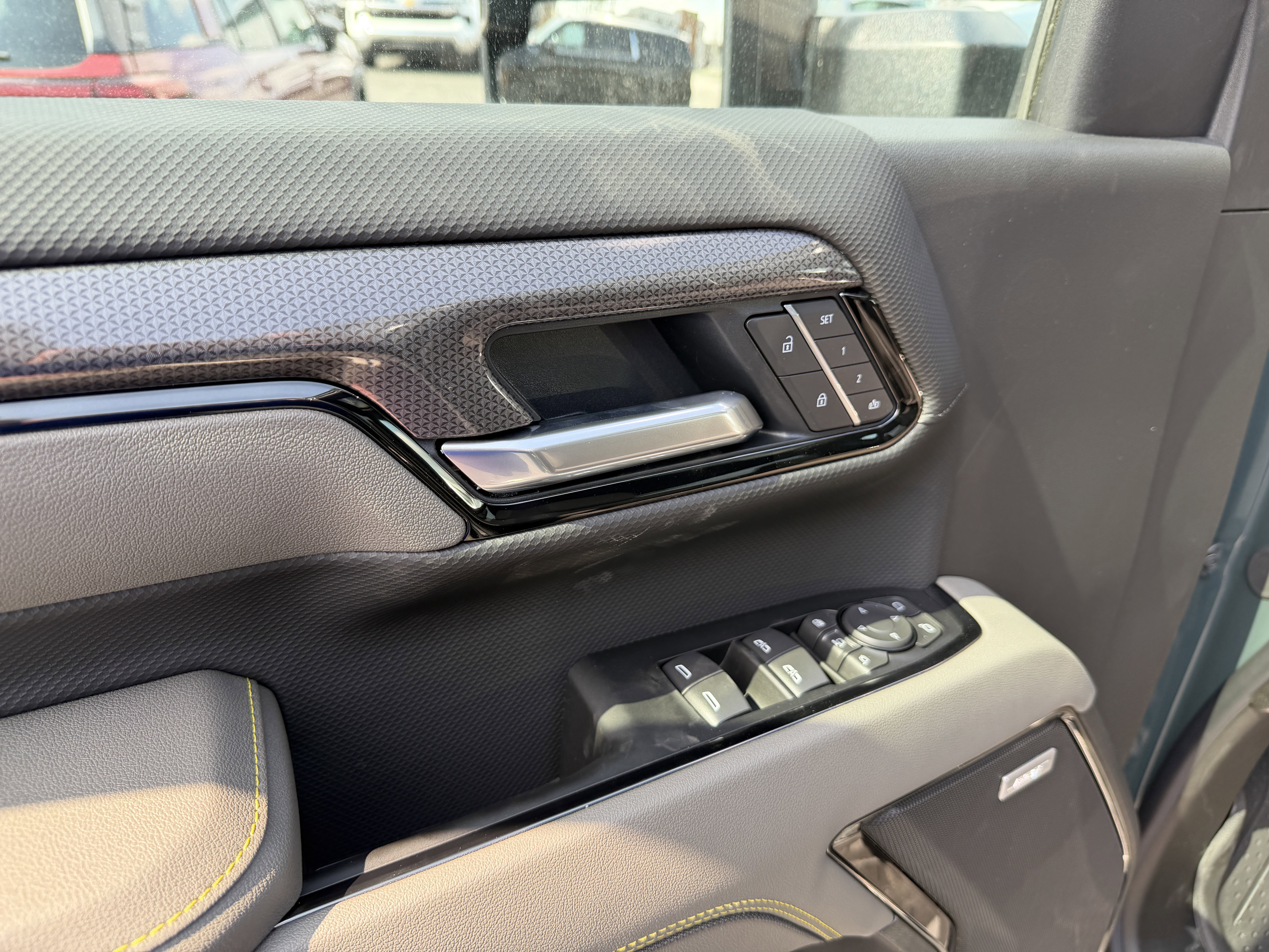 2026 Chevrolet Silverado 2500 HD ZR2 - Photo 12