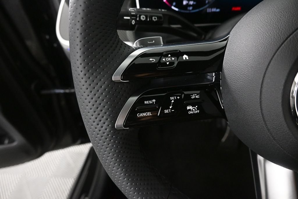 New 2026 Graphite Grey Metallic Mercedes-Benz GLC 300 image 10