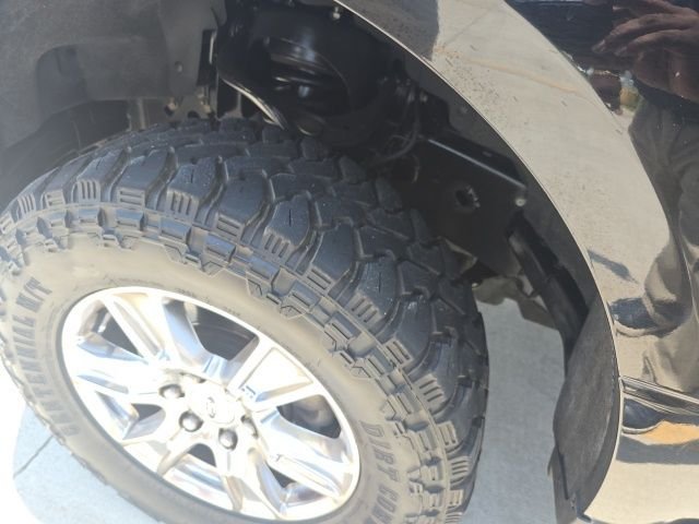 Used 2016 Black Ford XLT image 5