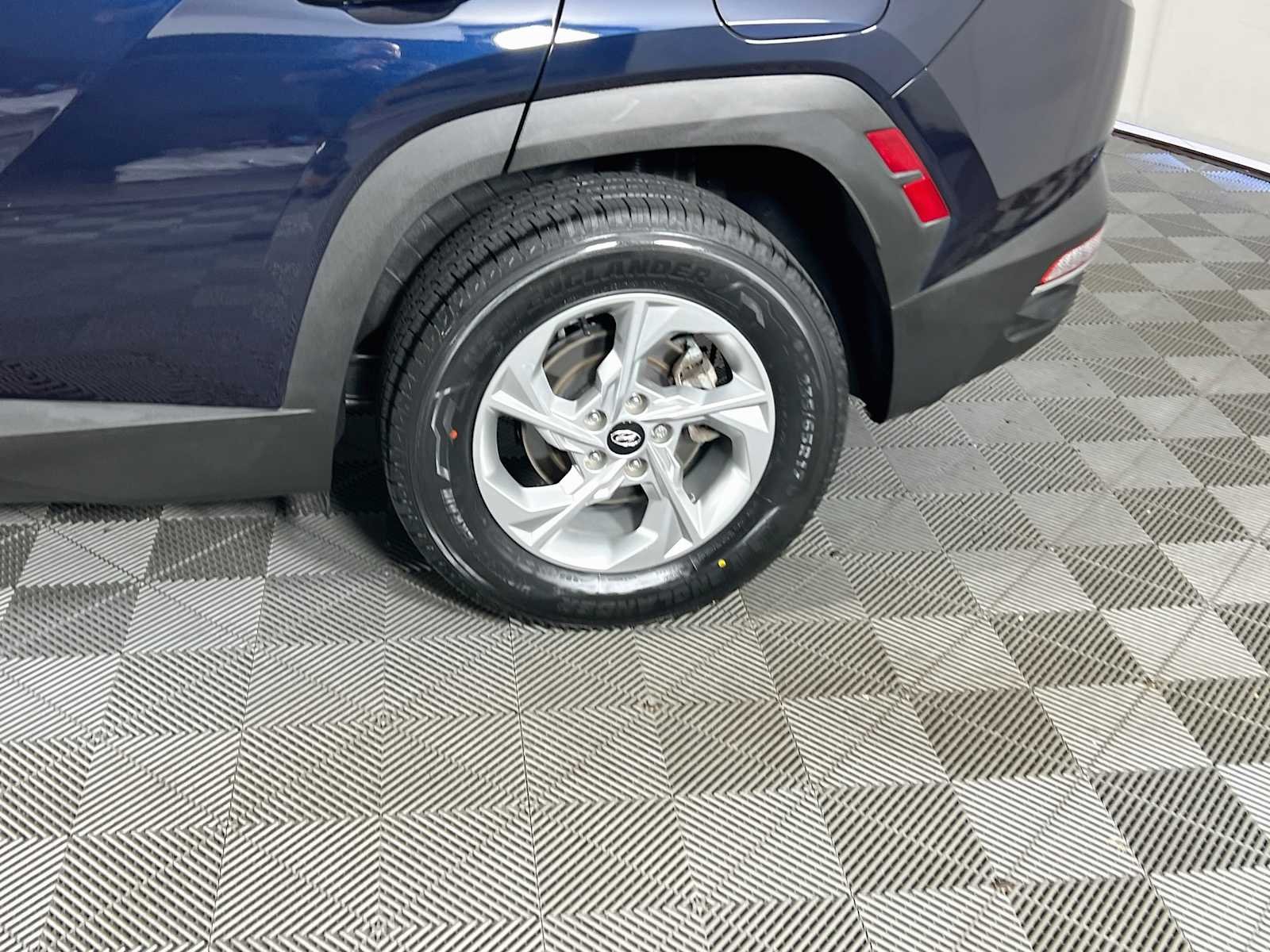 Certified Used 2024 Deep Sea Hyundai SEL image 30