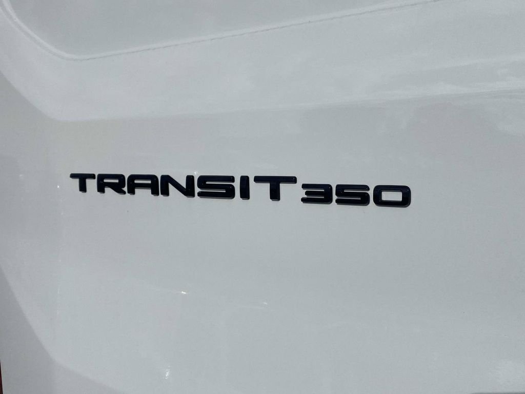 New 2026 Oxford White Ford Cargo Van image 4
