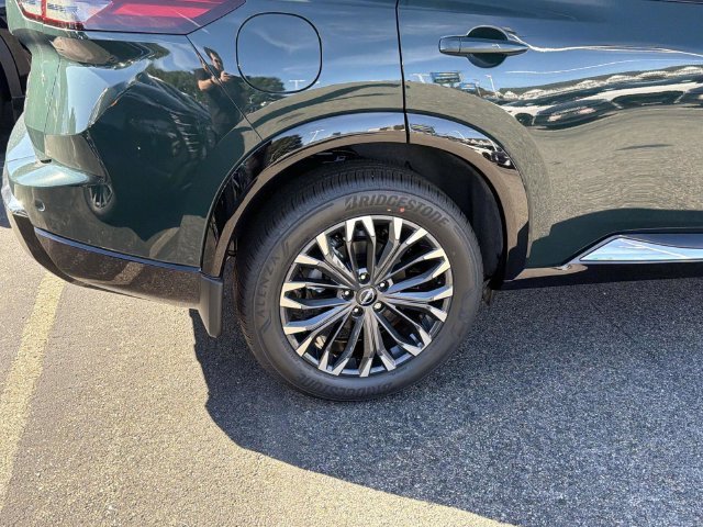New 2026 Obsidian Green Pearl Nissan Platinum image 7