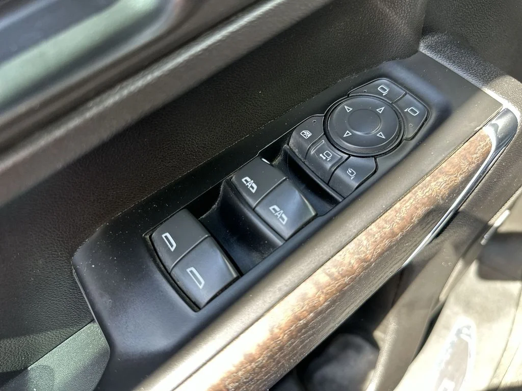 Used 2023 Black GMC Denali image 19
