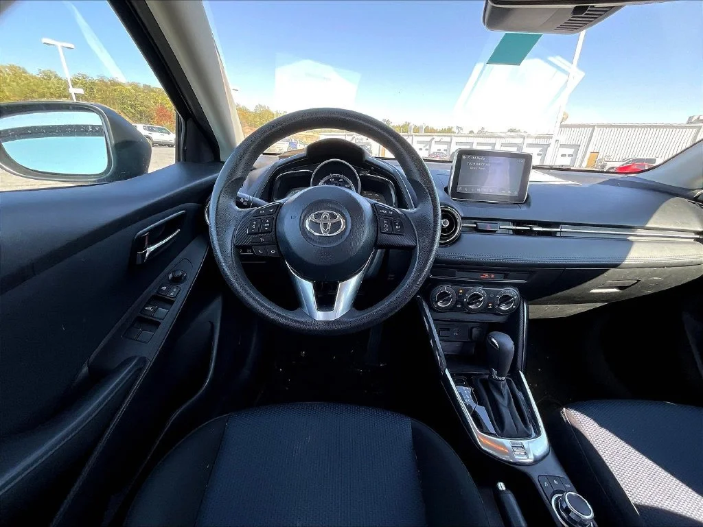 Used 2017 Black Toyota Base image 10