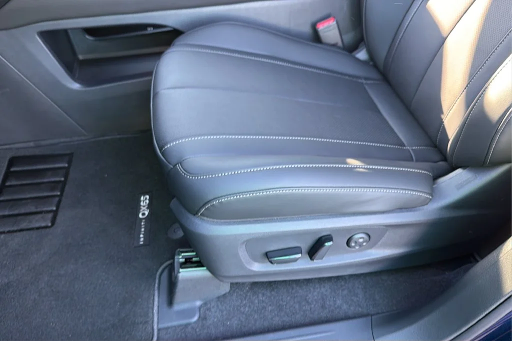 New 2027 GRAND BLUE INFINITI Sport AWD image 18