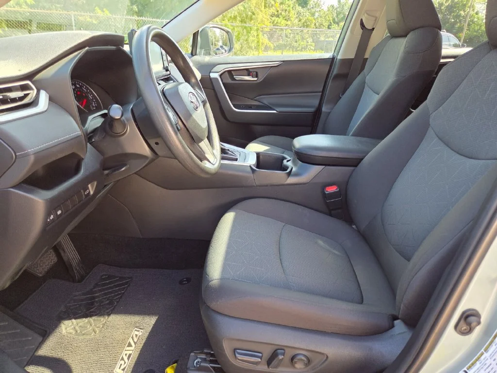 Used 2022 Gray Toyota XLE image 25