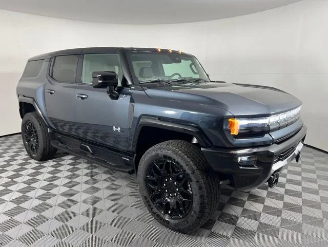 2026 GMC Hummer EV 2X SUV's photo