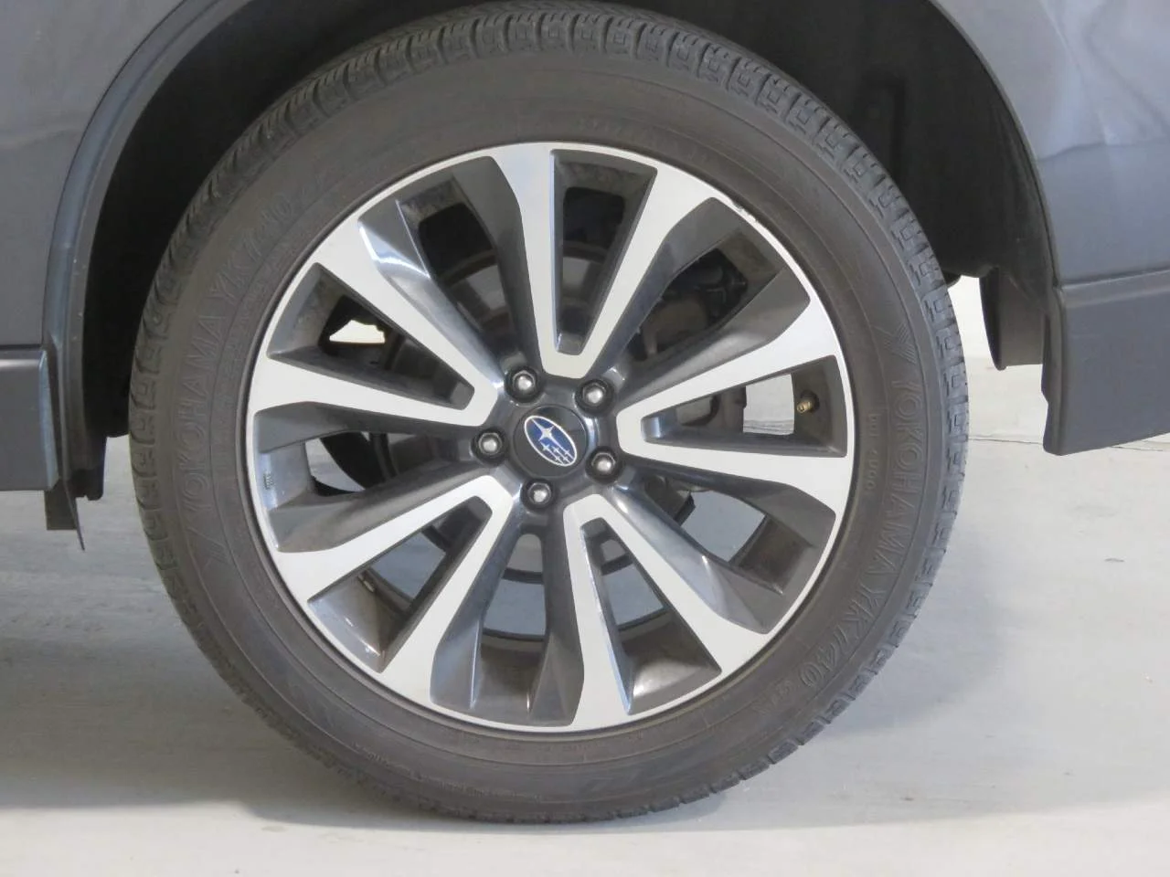 Used 2018 Crystal Black Silica Subaru 2.0XT Touring image 9