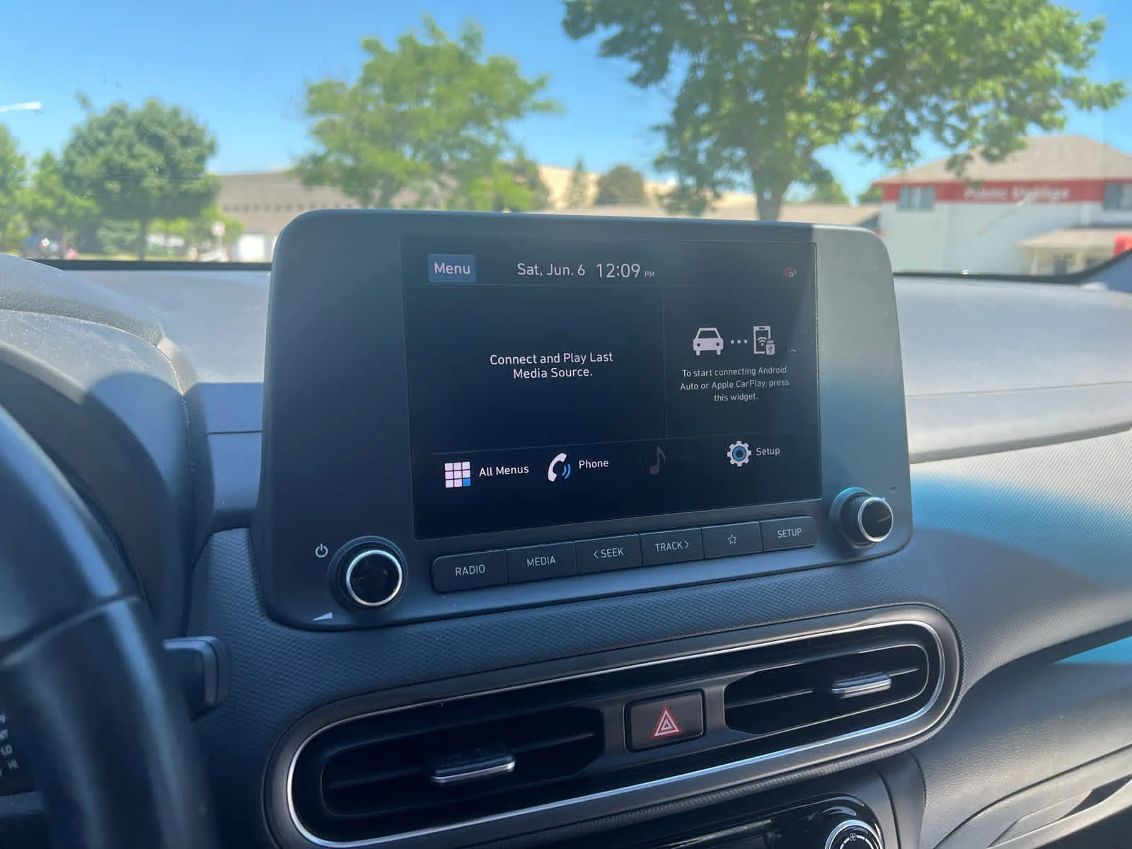 Used 2022 Ultra Black Hyundai SEL image 10