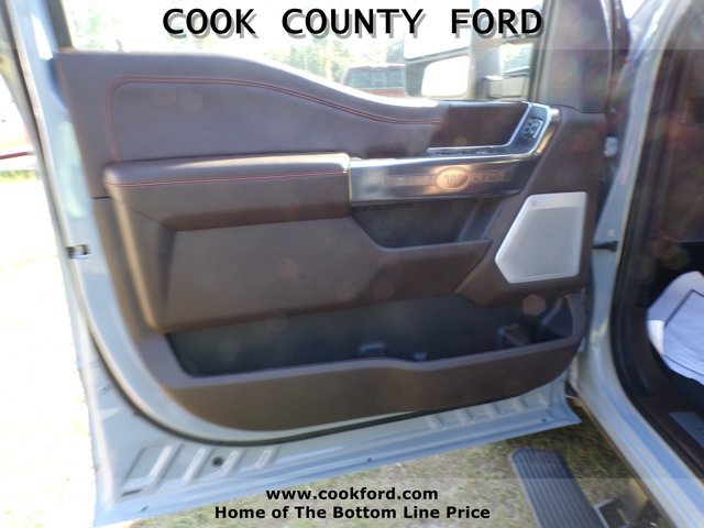 New 2027 Glacier Gray Metallic Tri-Coat Ford F-250® King Ranch® image 20
