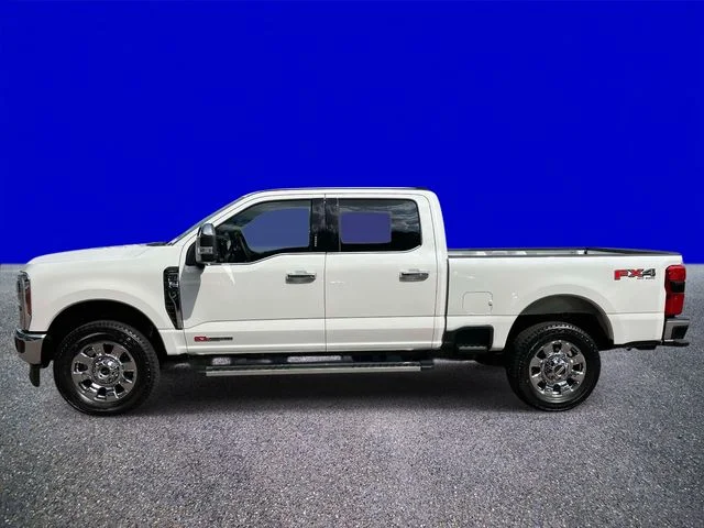 New 2027 Star White Metallic Tri-Coat Ford F-350® Lariat® image 6