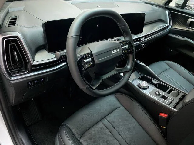New 2026 Snow White Pearl Kia EX image 21