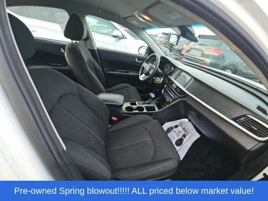 Used 2020 White Kia LX image 14