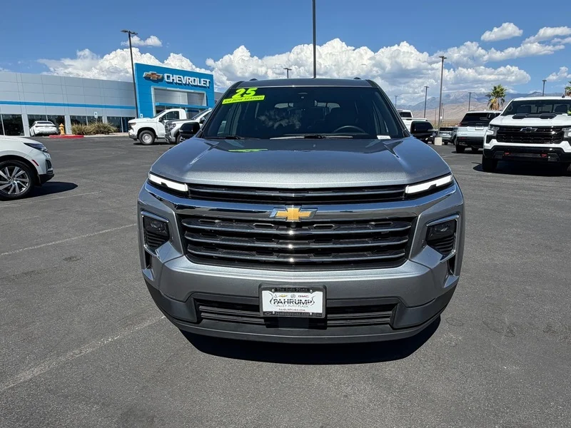 Used 2025 Sterling Gray Metallic Chevrolet LT image 8