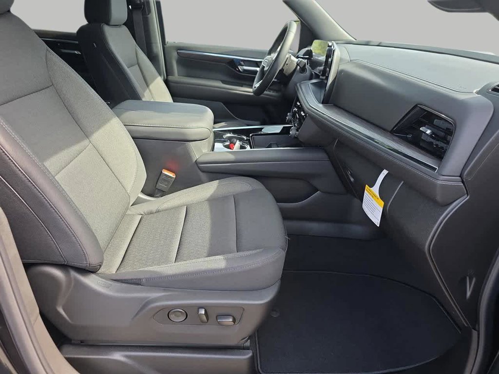 2026 Chevrolet Tahoe LS - Photo 8