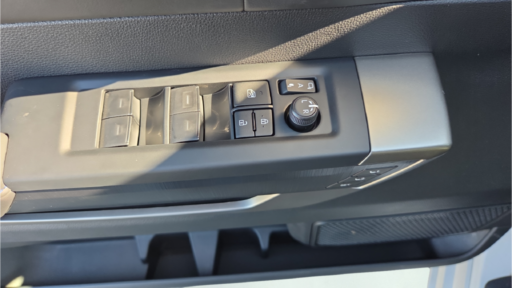 New 2026 Wind Chill Pearl Toyota Platinum i-FORCE MAX image 43