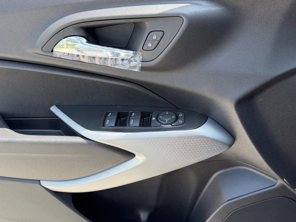 2026 Chevrolet Trax LS - Photo 18