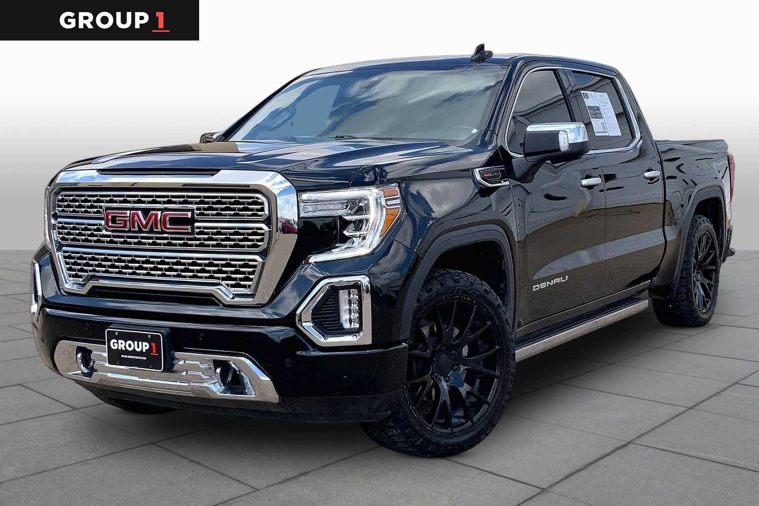 2022 GMC Sierra 4WD Crew Cab Short Box Denali's photo