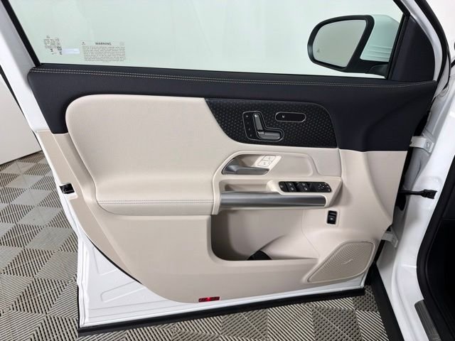 New 2026 Polar White Mercedes-Benz GLA 250 image 12