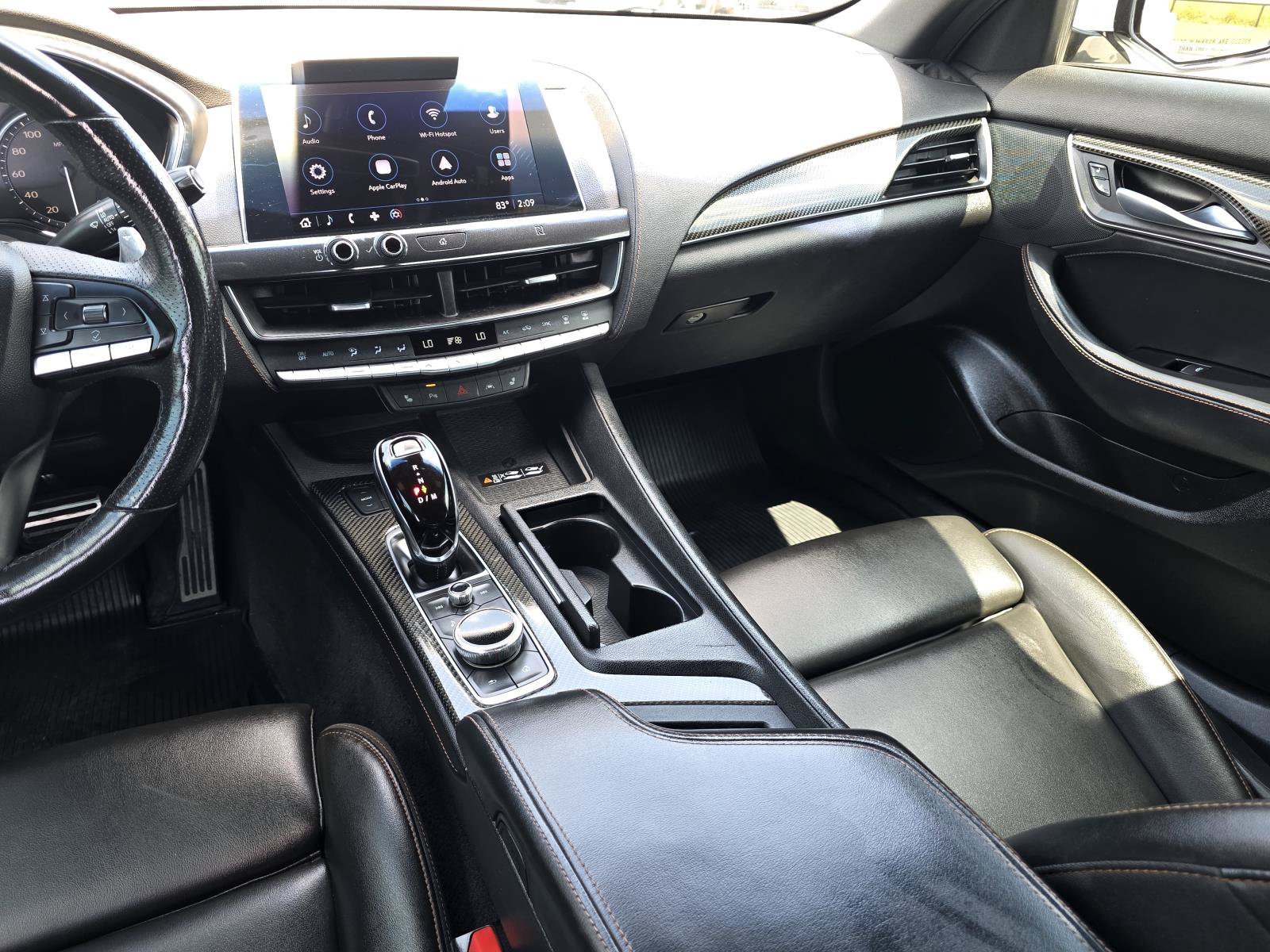 Used 2021 SUMMIT WHITE Cadillac Sport image 16