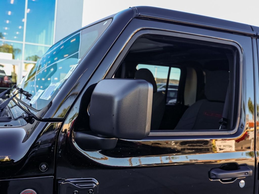 New 2026 Black Clear-Coat Exterior Paint Jeep Rubicon image 11