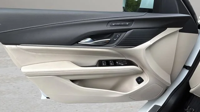 Used 2022 Summit White Cadillac Premium Luxury image 17