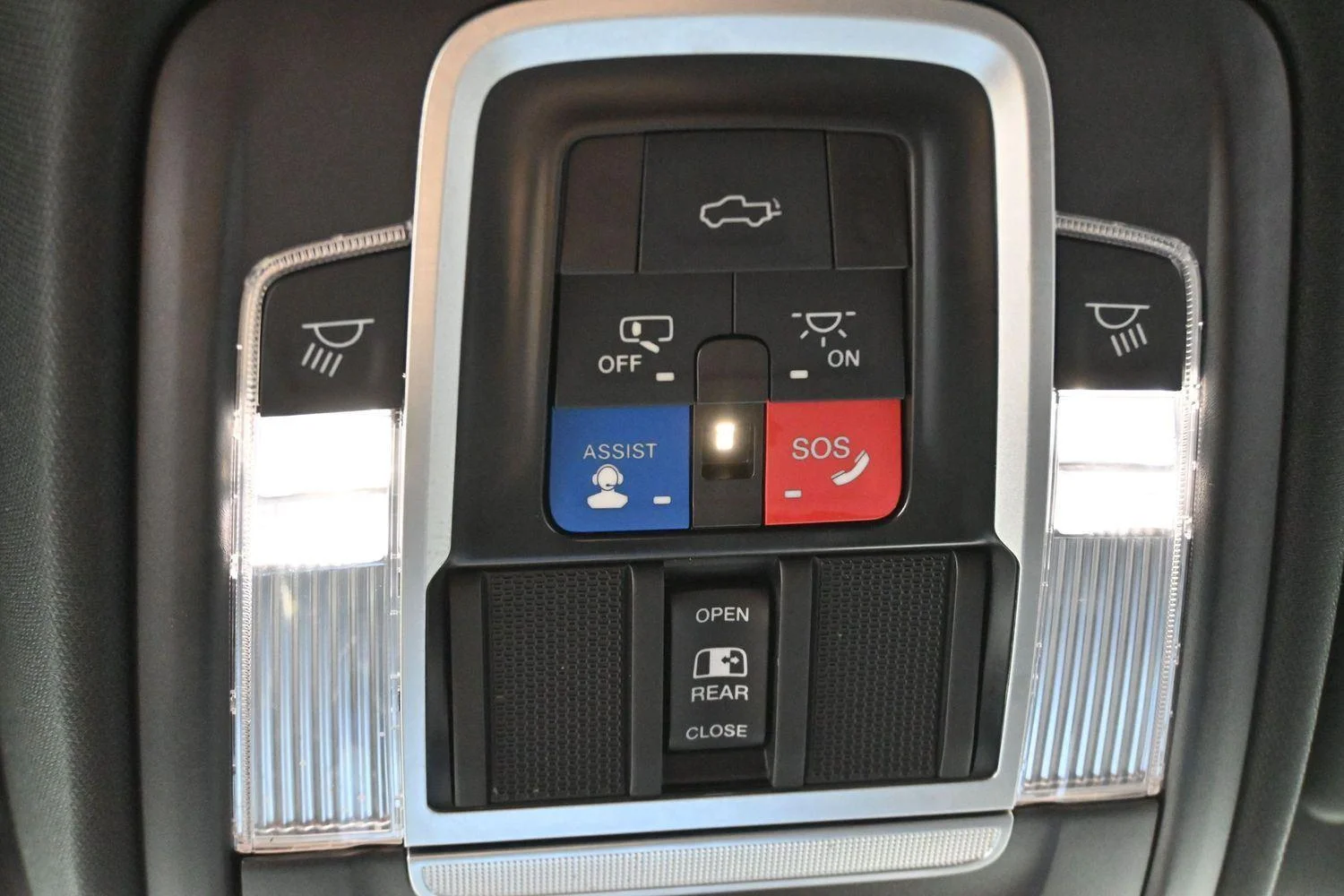 Used 2022 White Ram Laramie image 29