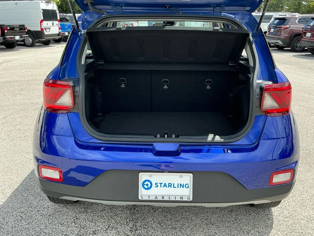 Used 2025 Blue Hyundai SEL image 22