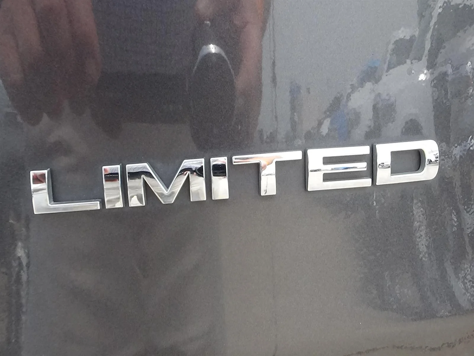 Used 2016 Granite Crystal M Jeep Limited image 10