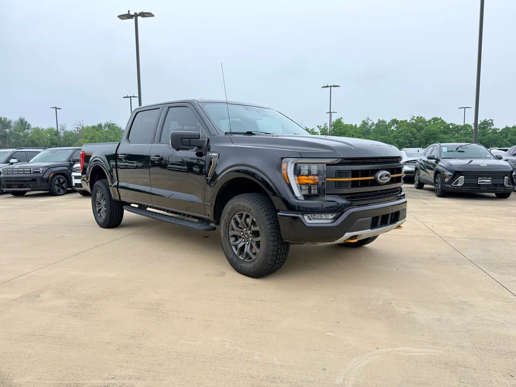 Used 2023 Agate Black Metallic Ford Tremor image 3