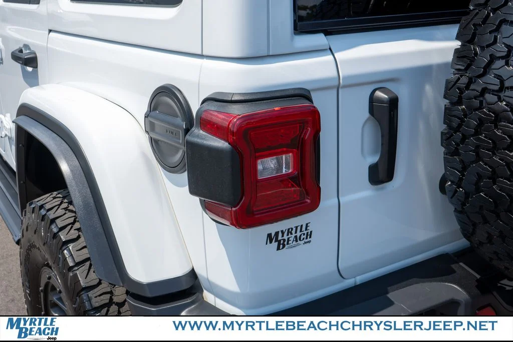Certified Used 2023 Bright White Clearcoat Jeep Rubicon 392 image 12