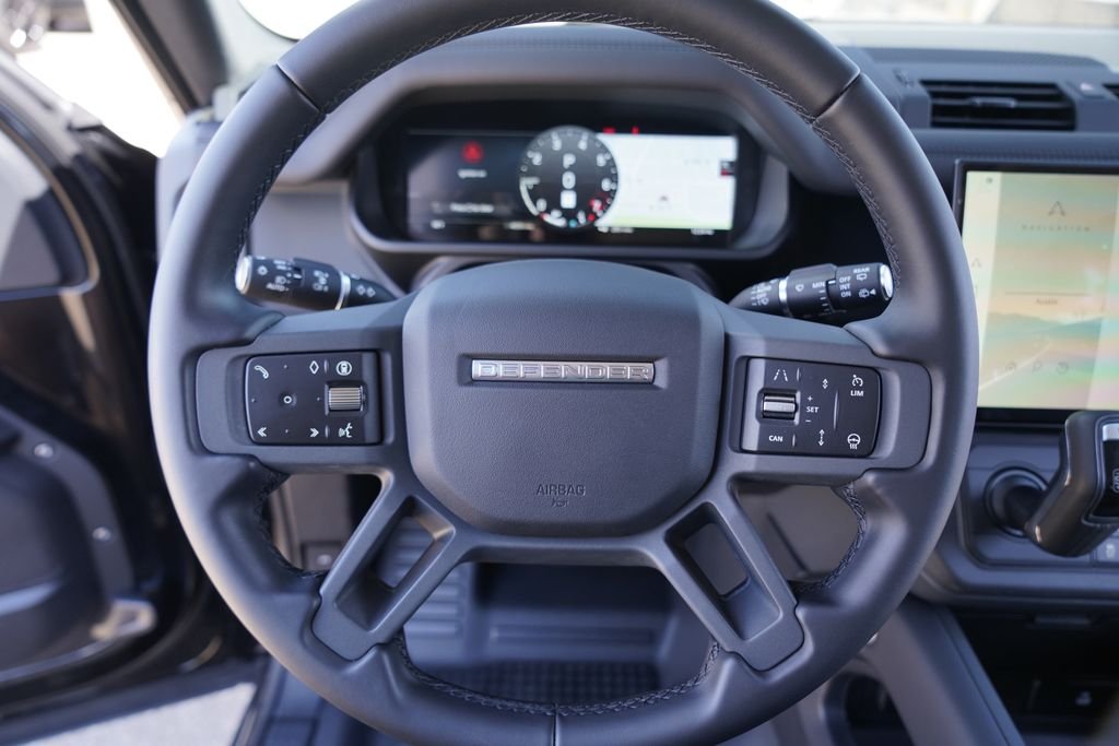 Used 2026 Black Land Rover X-Dynamic SE image 12