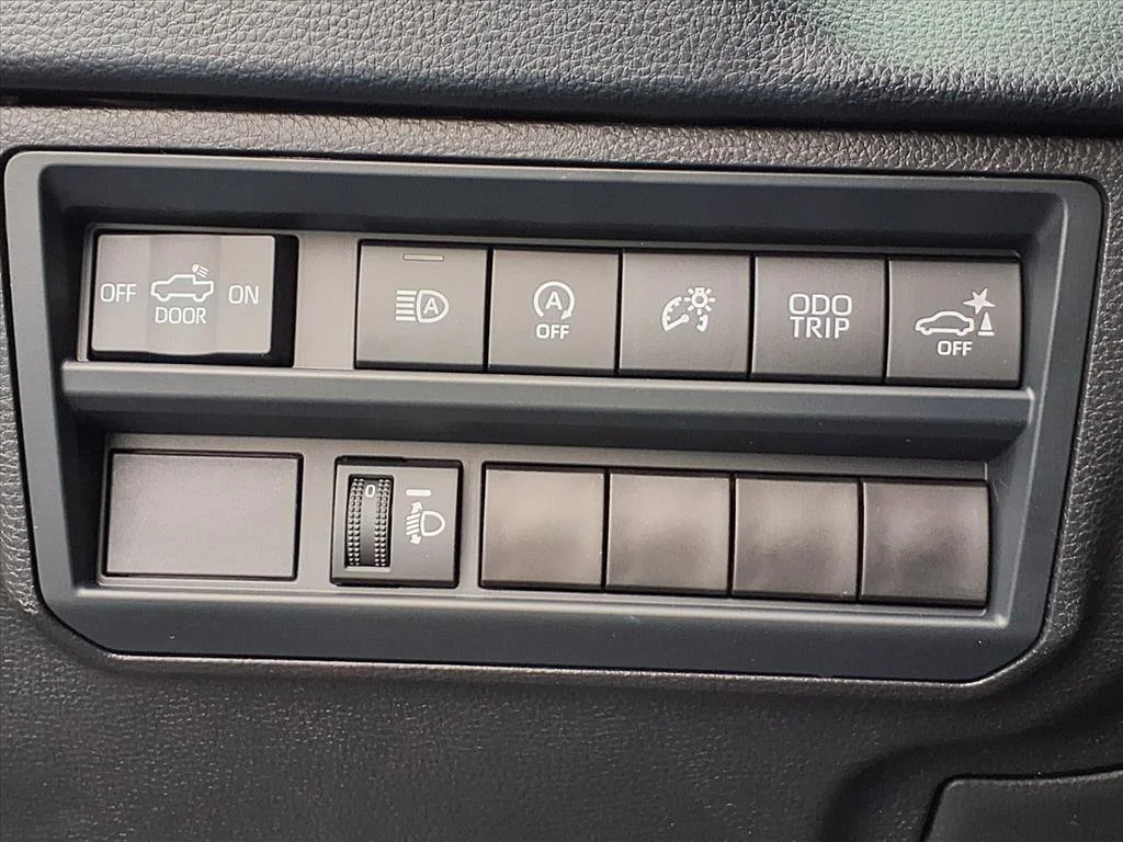 2026 Toyota Tundra SR5 - Photo 9