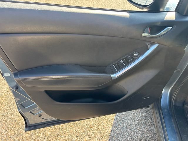 Used 2016 Blue Reflex Mica Mazda Grand Touring image 14