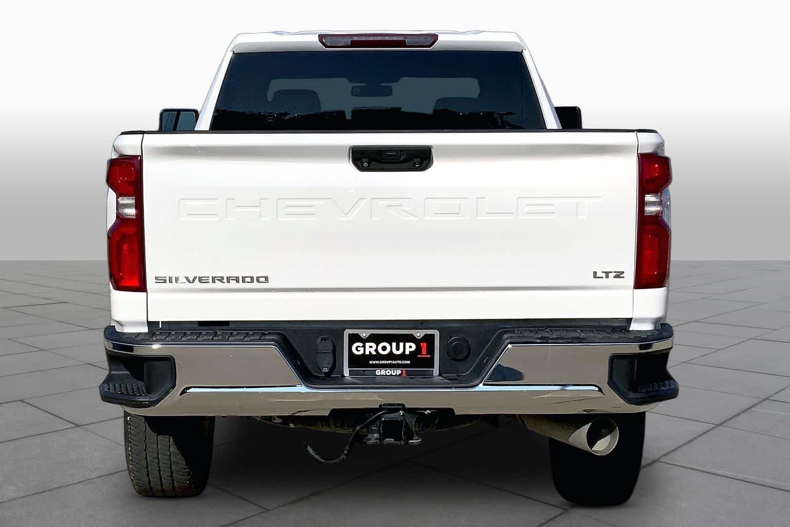Used 2021 Summit White Chevrolet LTZ image 9