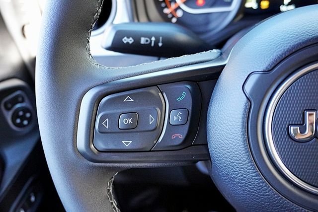 New 2026 Bright White Clear-Coat Exterior Paint Jeep Sport S image 42