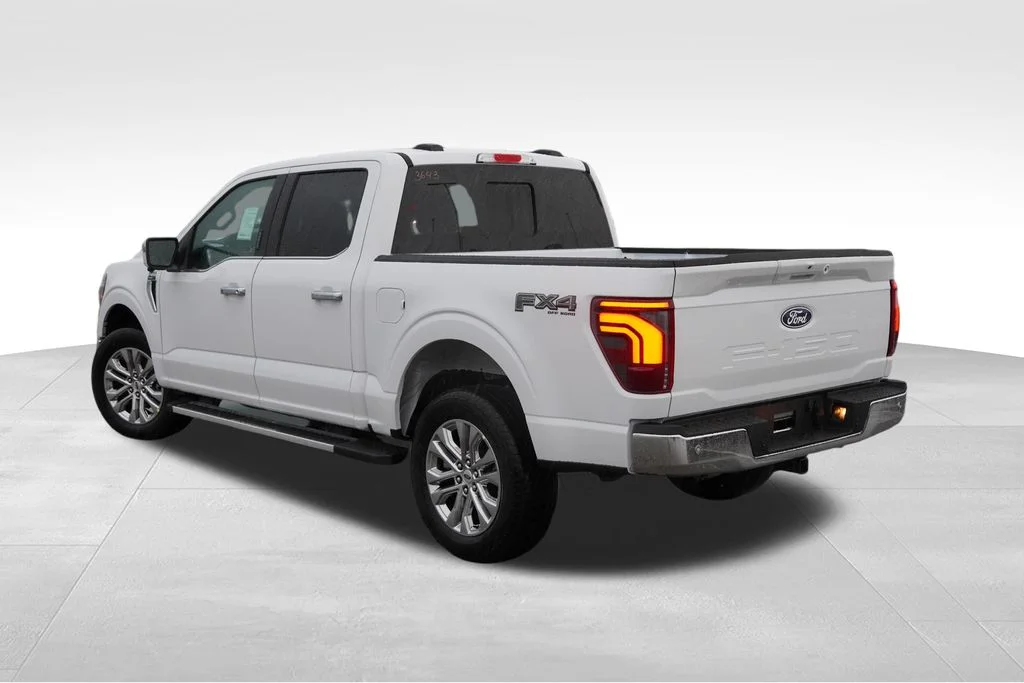 New 2026 Oxford White Ford Lariat image 5