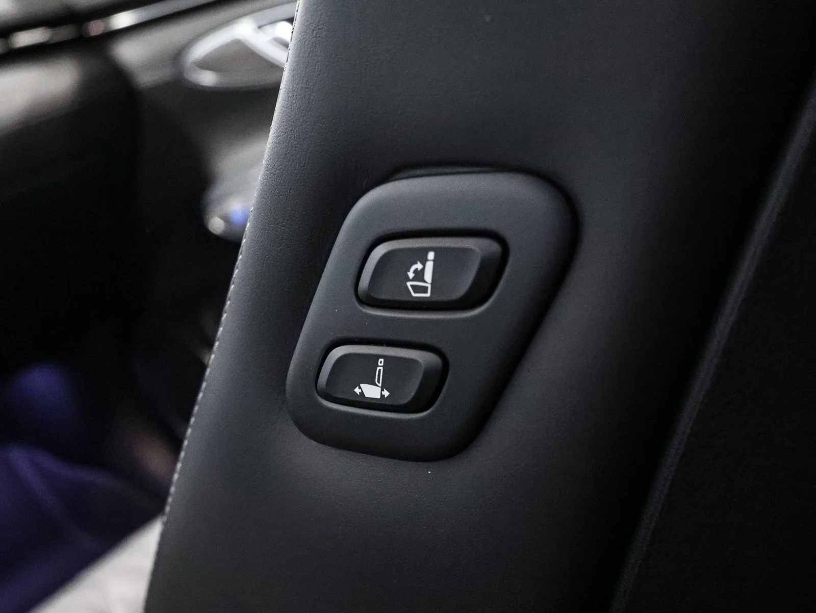 2024 GENESIS GV70 Sport - Photo 25