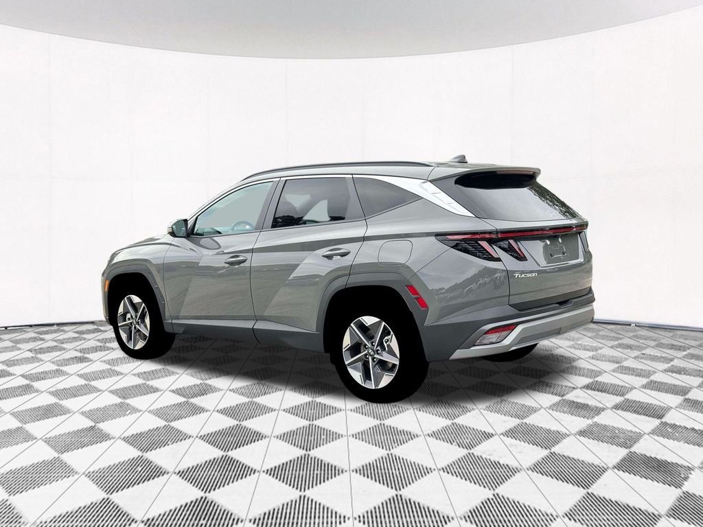 New 2026 Gray Hyundai SEL Premium image 6